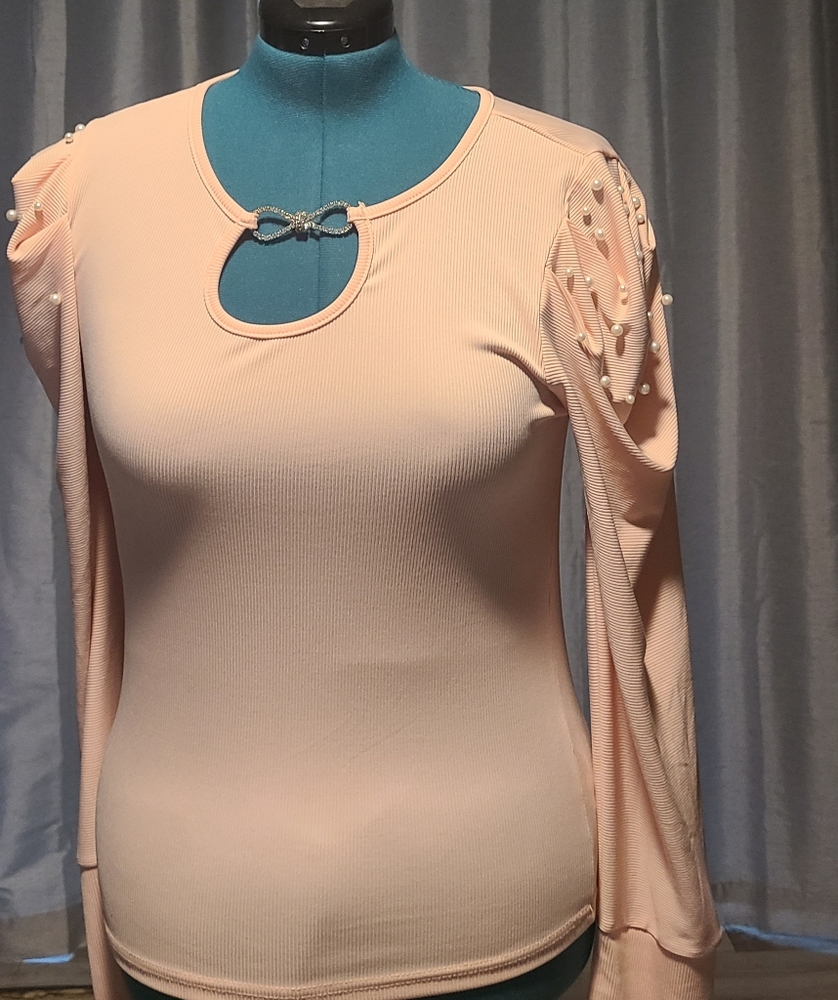 Powder Pink long sleeved blouse with pendant and pearl!!!
